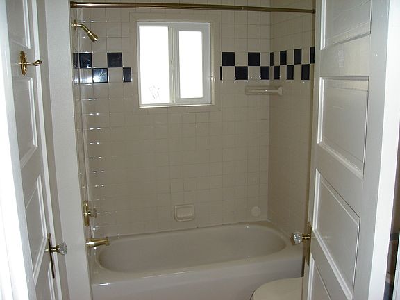 Bath / Shower