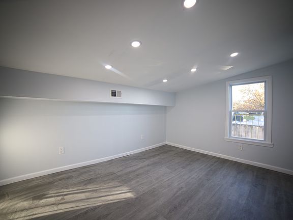 2nd image of 1031 Avenue C #3