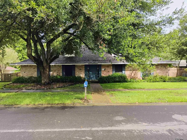 1534 Leycester Dr, Baton Rouge, LA 70808