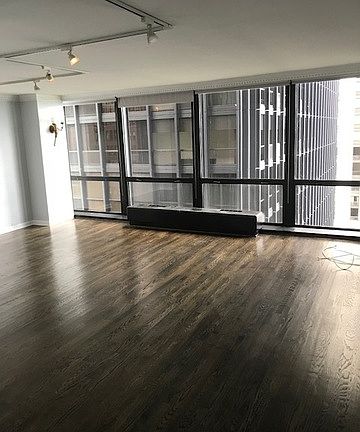 3rd image of 900 N Lake Shore Dr APT 1005
