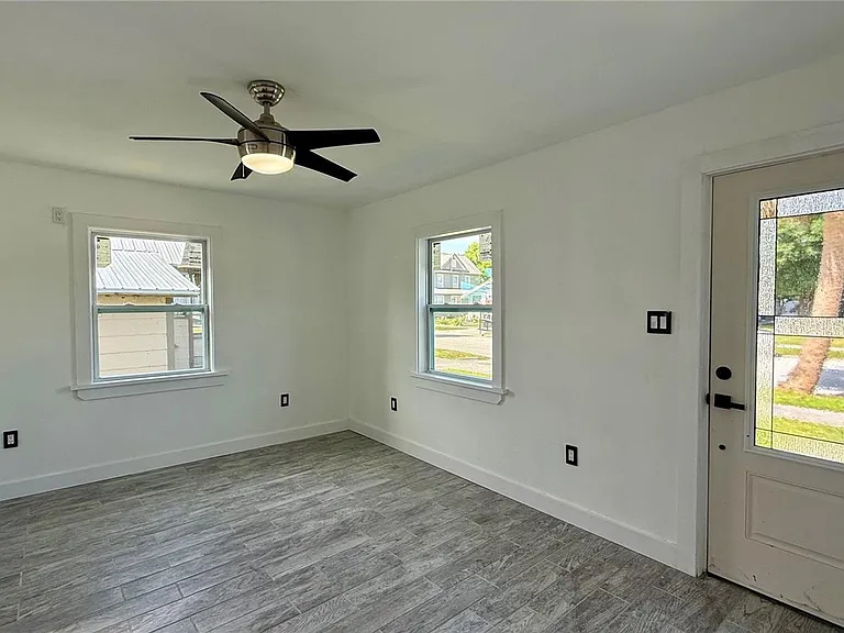 701 New York Ave — Photo 13