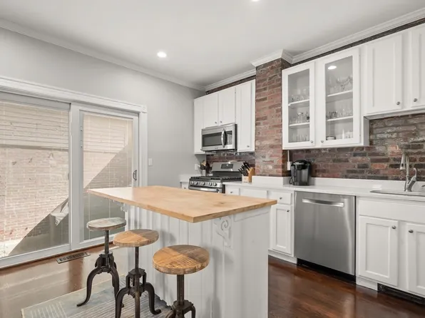 372 Silver St #1, Boston, MA 02127