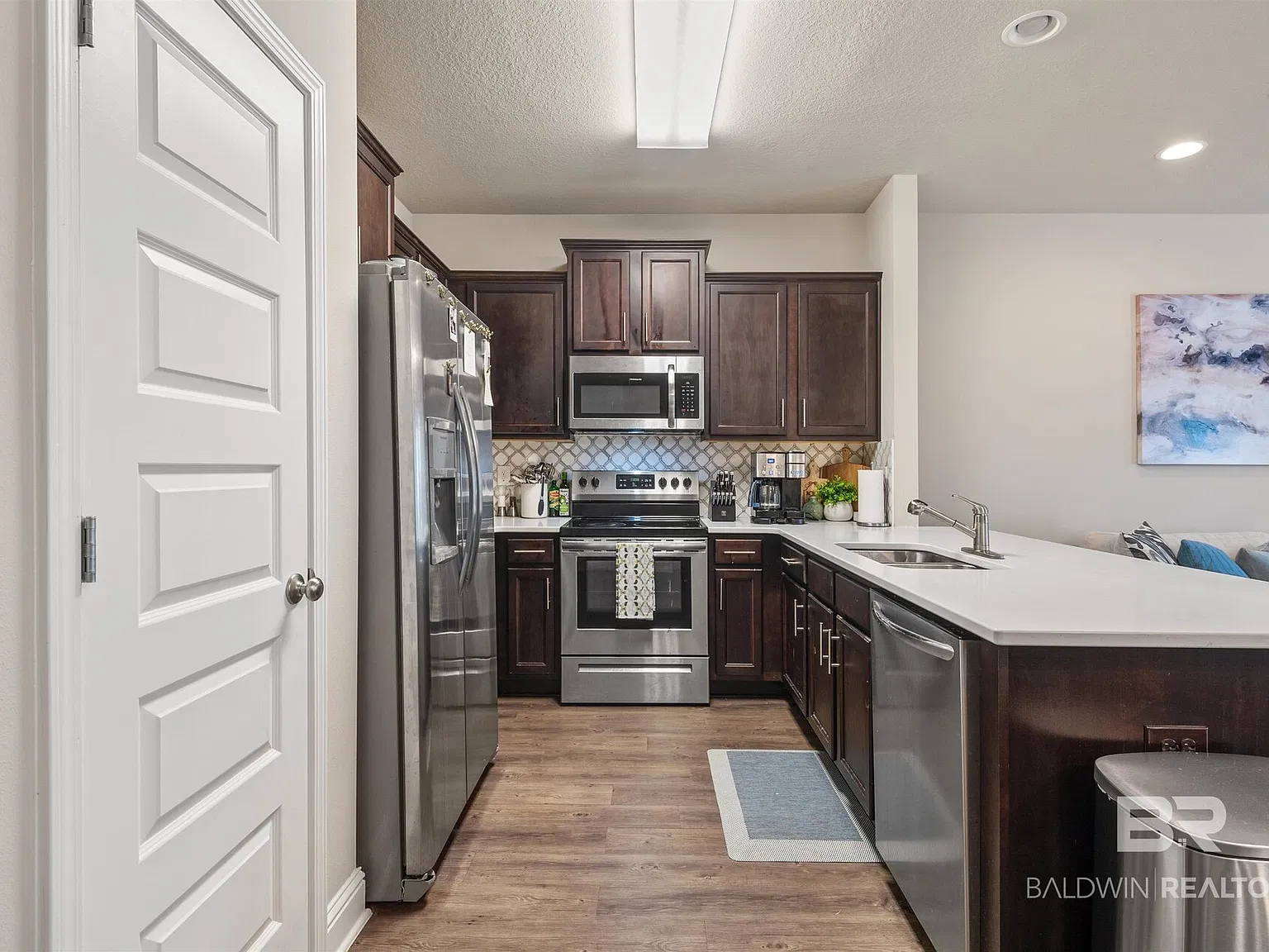 3 bed, 2.5 bath, 1472 sqft, $1,850 — Photo 2
