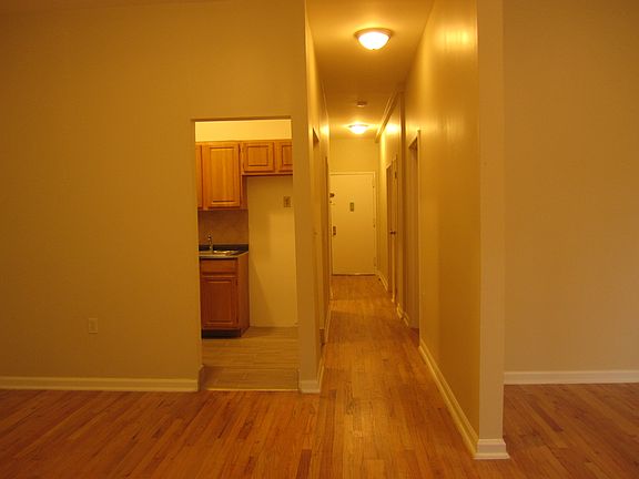 5th image of 166 W 122nd St APT 1E