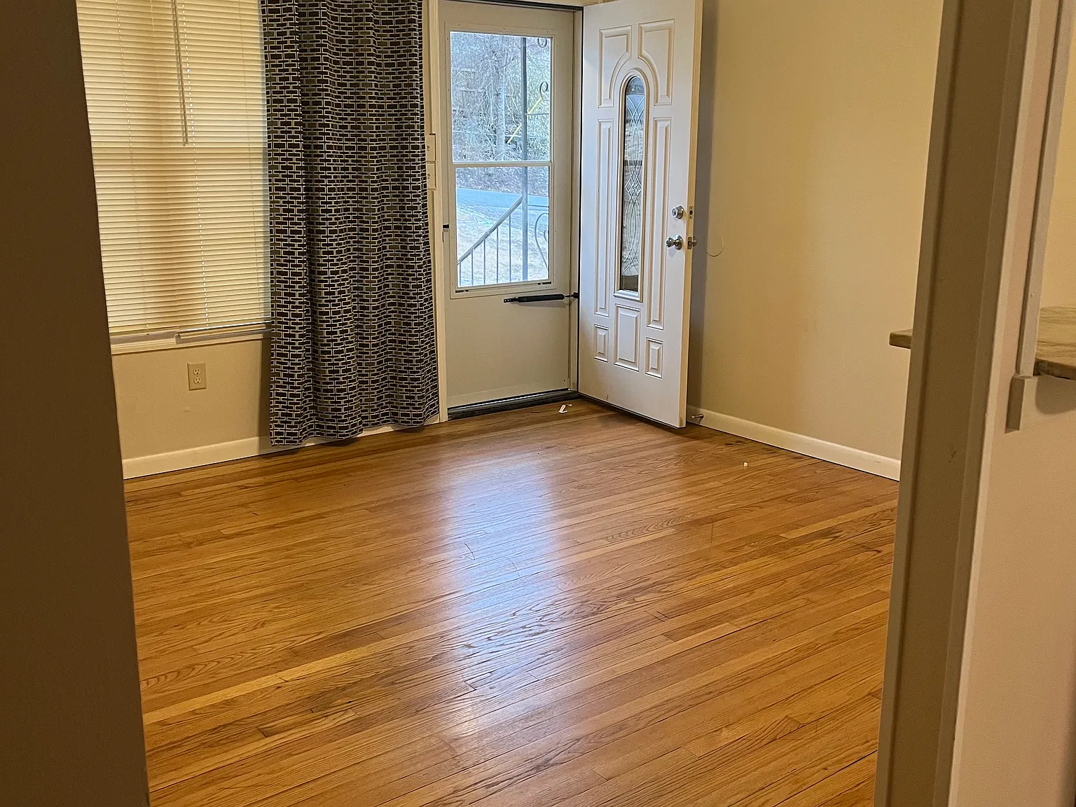 2 bed, 850 sqft, $875 — Photo 3