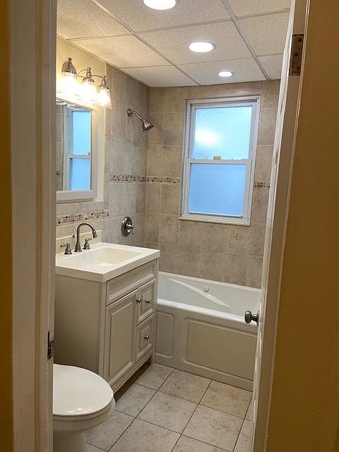 1st image of 36 Poe Ave Floor 1