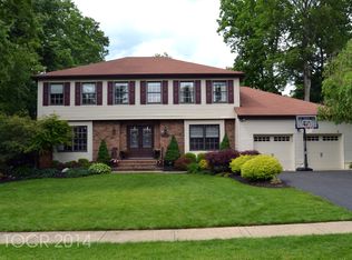 50 Chandler Dr, Wayne, NJ 07470