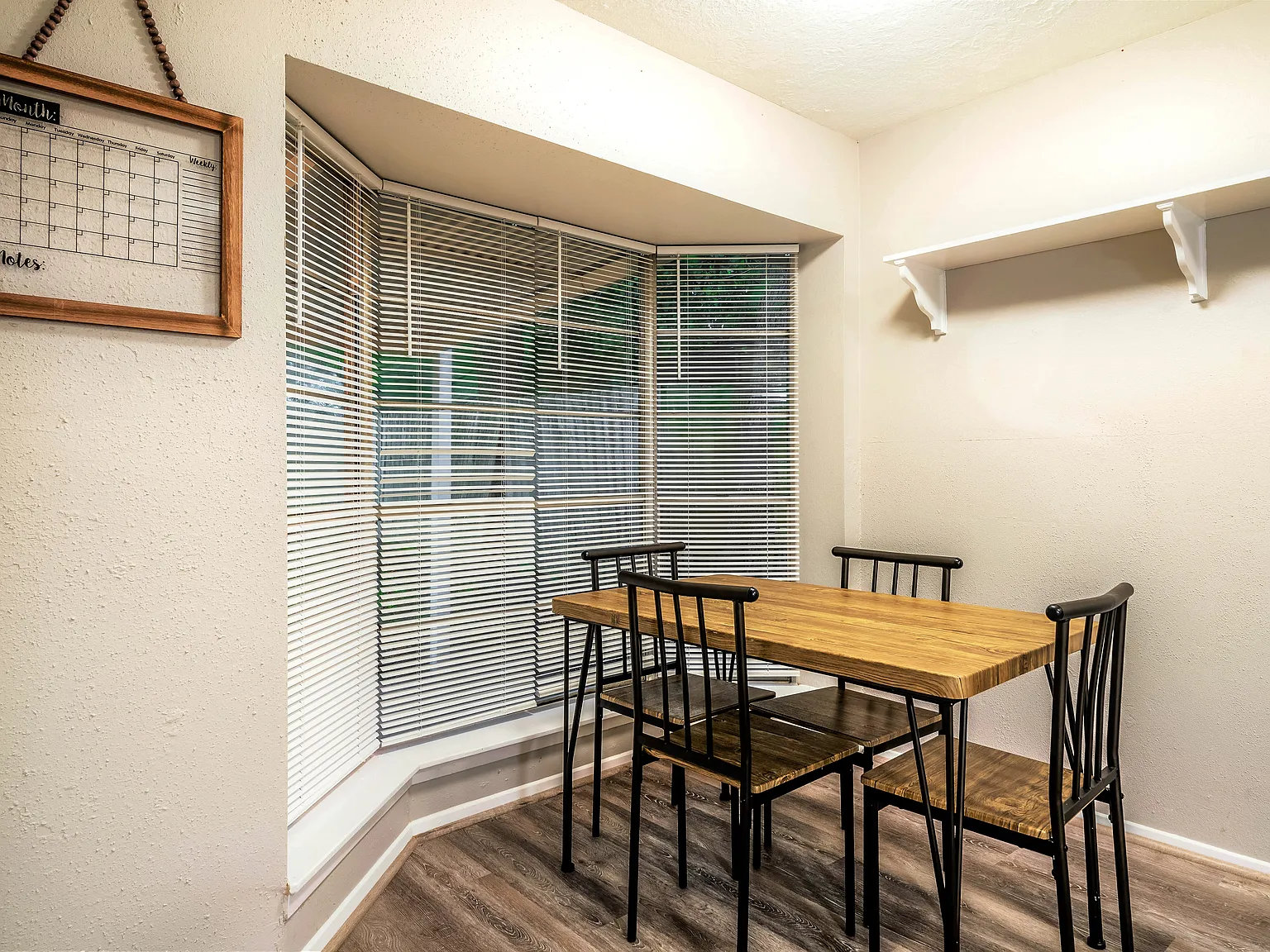 4 bed, 2.0 bath, 1518 sqft, $728 — Photo 4