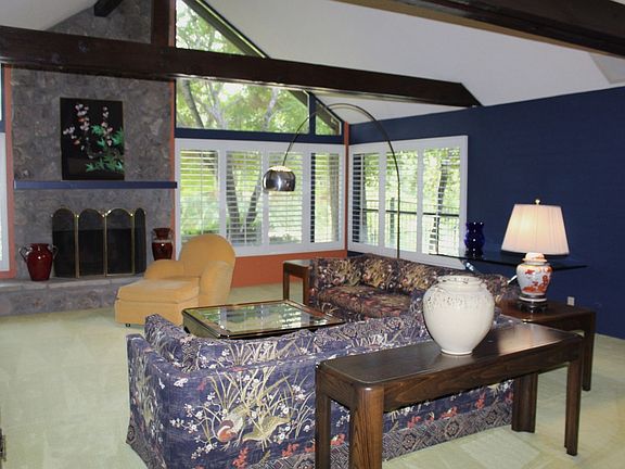 5th image of 4301 Flintridge Dr