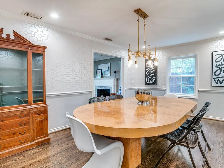 3312 Villanova St — Photo 8