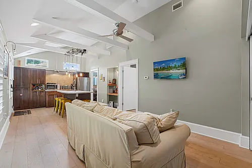 20 Riberia St #ID1578556P Photo 1