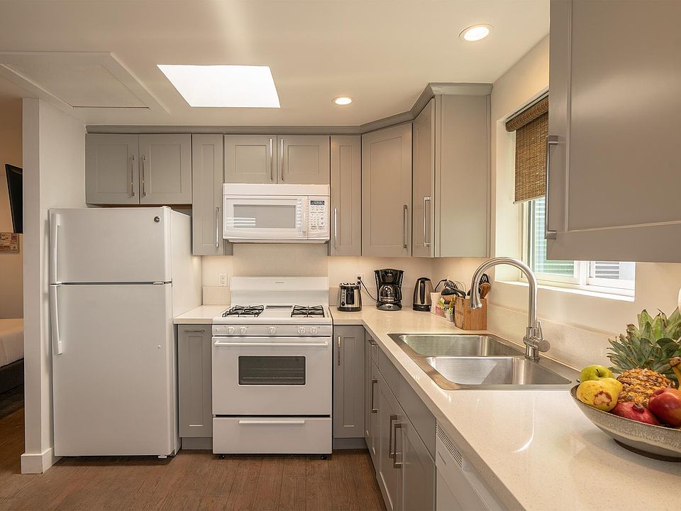 1st image of 9605 National Blvd