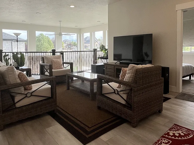 11642 S Groves View Dr — Photo 16