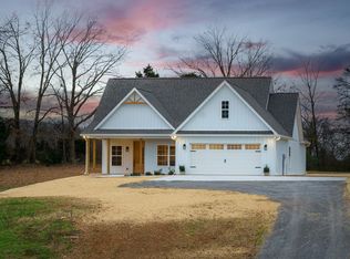 7694 Burgess Gower Rd, Cedar Hill, TN 37032