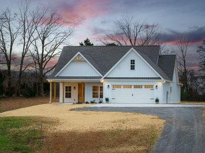 7694 Burgess Gower Rd, Cedar Hill, TN, 37032