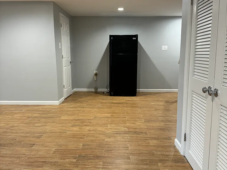 Lower Level Family/Flex Room - 7