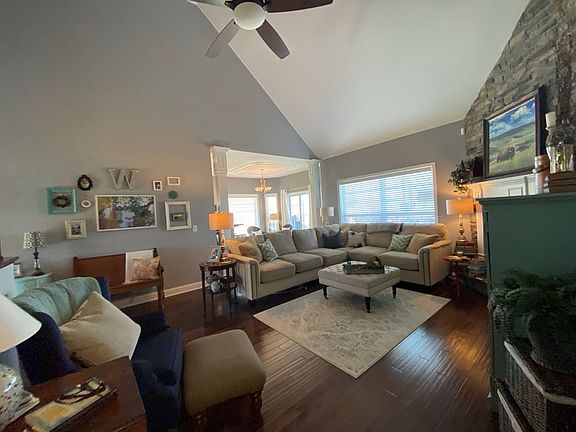 4th image of 2713 Weatherstone Dr