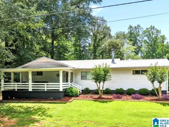 110 Carla Ave, Trussville, AL 35173