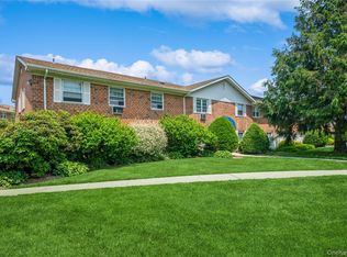 460 Old Town Road #8J, Port Jefferson Station, NY 11776