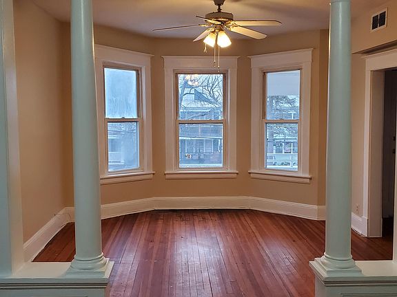 5th image of 88 Woodlawn Ave #2
