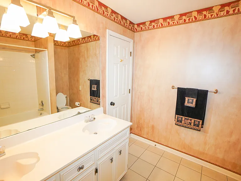 325 Mockingbird Ln — Photo 19