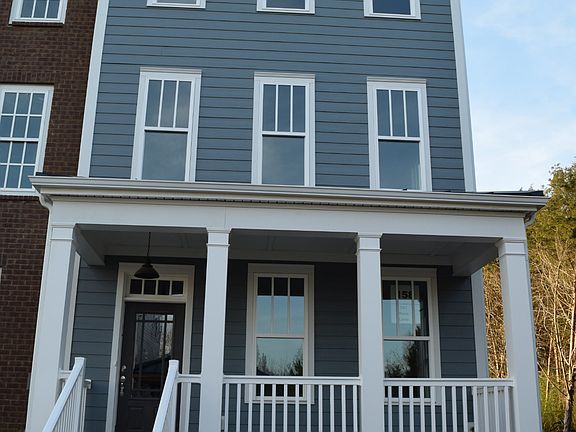 4th image of 614 Heck Ln