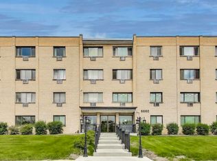 6660 S Brainard Ave APT 103, Countryside, IL 60525