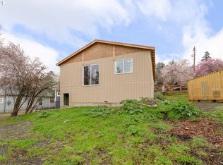 248 SE Pitzer St, Roseburg, OR