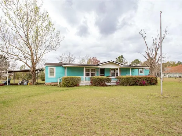 1060 Spring Lake Dr, Folkston, GA 31537