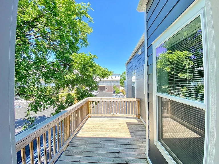 309 W 13th St #B — Photo 12