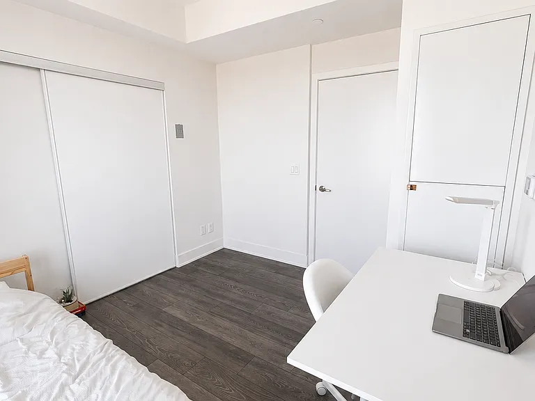 188 Fairview Mall Dr #1007 — Photo 4