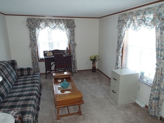 4th image of N4329 Resewood Ave