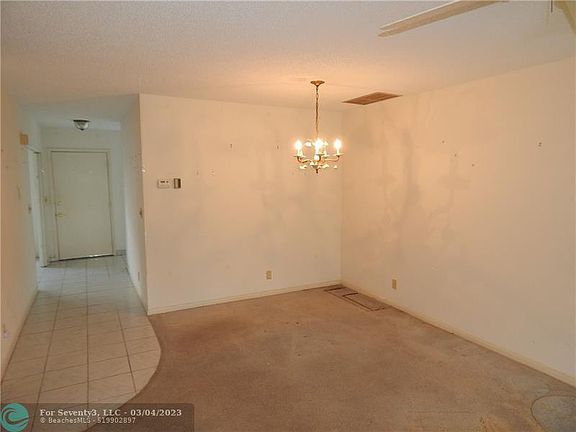 4th image of 8742 Belle Aire Dr #8742