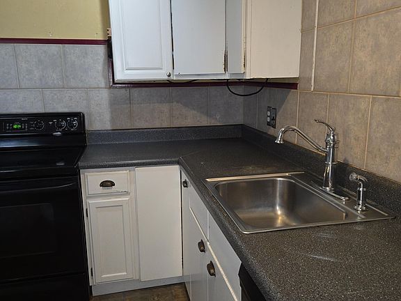 5th image of 2569 Easy St