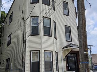 14-23 121st St, College Pt, NY 11356