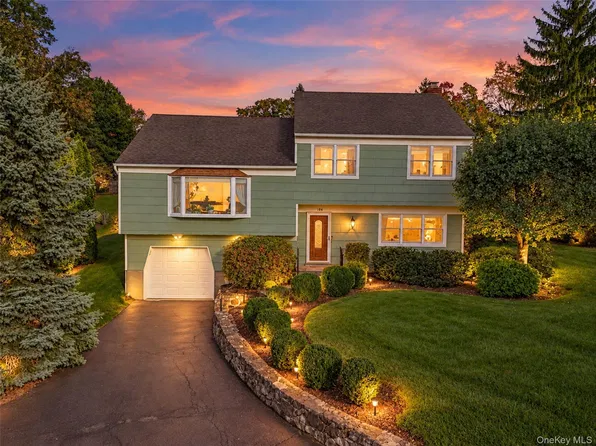 106 Cedar Ln, Ossining, NY 10562