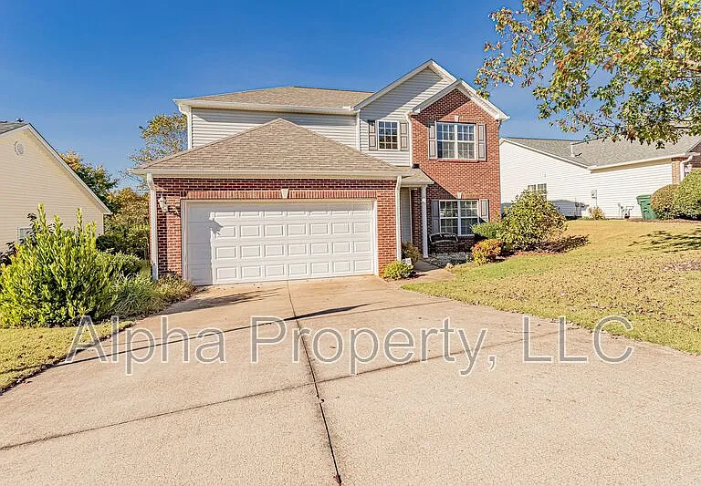 8 Reid Valley Ct — Photo 2