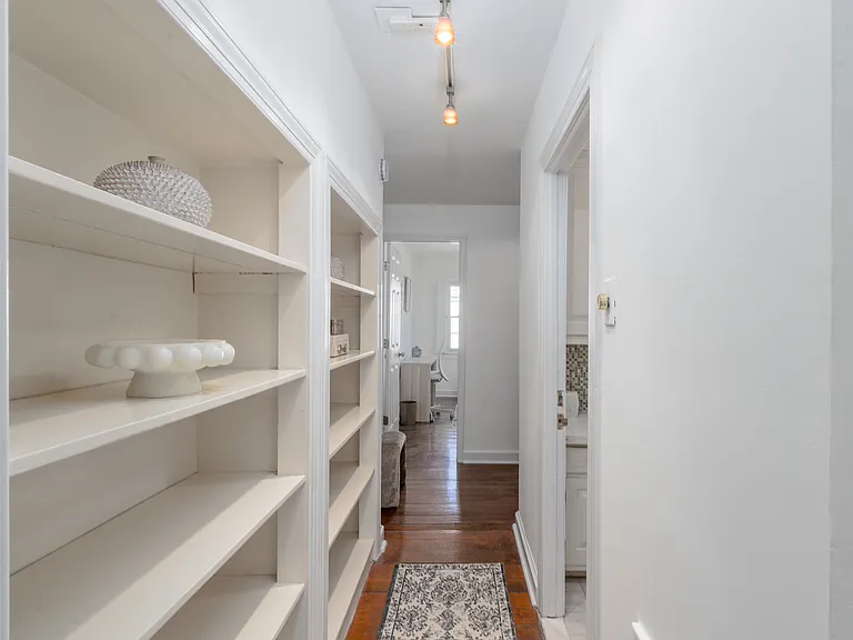 23 E Wheeling St — Photo 10