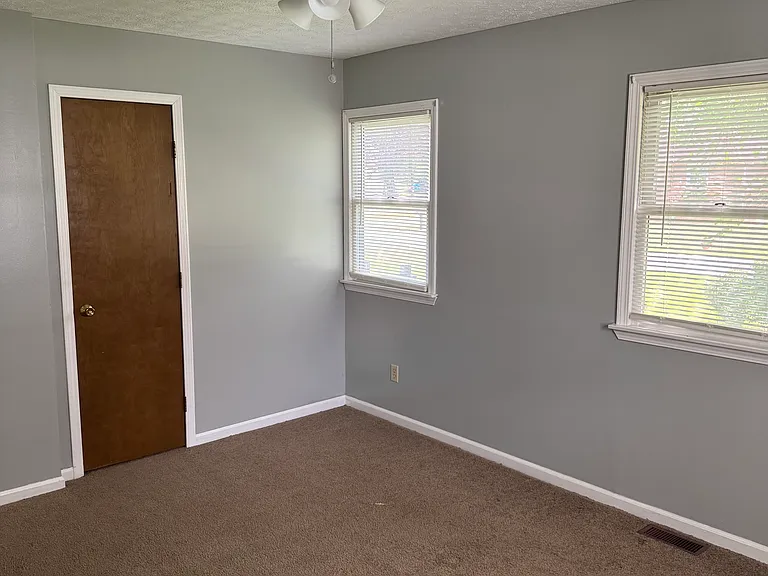 2055 Grant Ave #1/2 — Photo 14