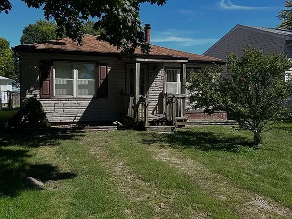 254 S Randolph Ave, Bradley, IL 60915