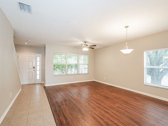 5th image of 3202 Shamrock Park Pl