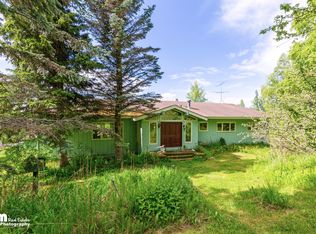 11910 Dee Ln, Eagle River, AK 99577