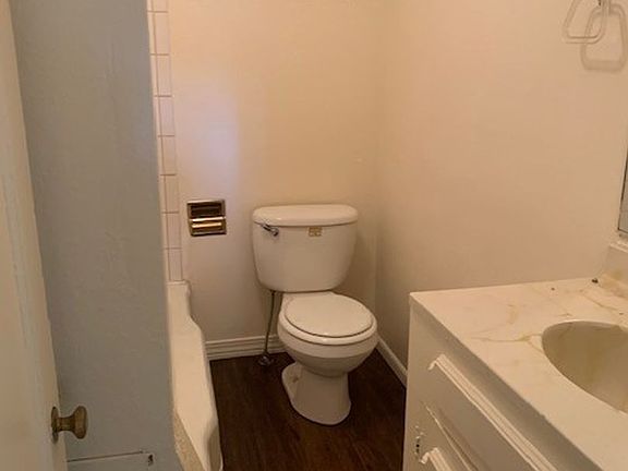 3rd image of 1318 SE Park St