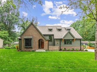 9304 Pawnee Ln, Leawood, KS 66206