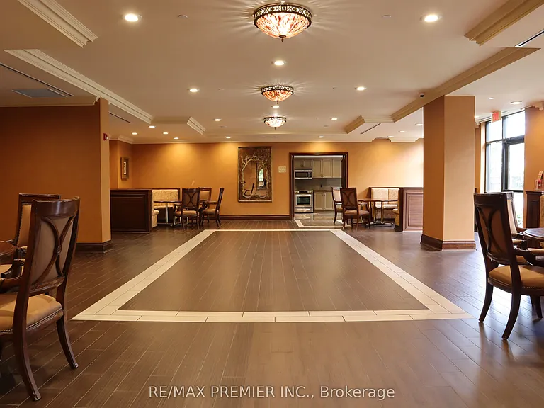 9225 Jane St #1506 — Photo 35