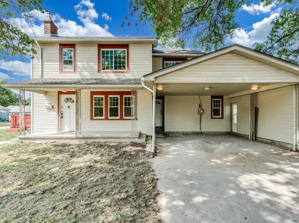303 E 17th St, Wellington, KS 67152