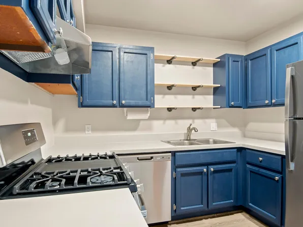 1230 S Lone Tree Rd APT A, Flagstaff, AZ 86001