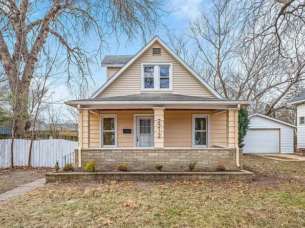 2212 N Church St, Rockford, IL 61103