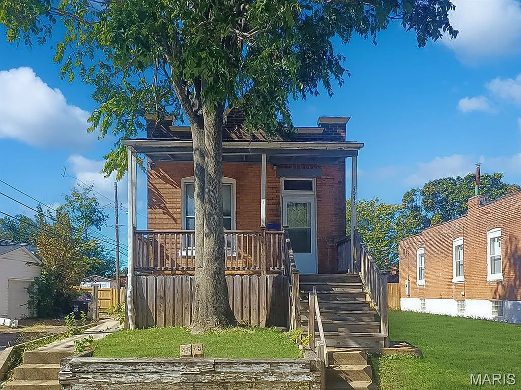 4543 Michigan Ave photo 1