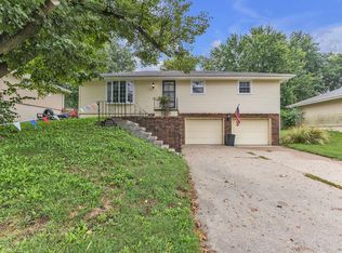 2209 N Leonard Rd, Saint Joseph, MO 64506